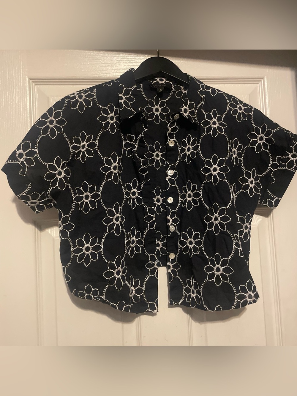Calligraphie Black Floral Embroidered Button-Front Top medium women